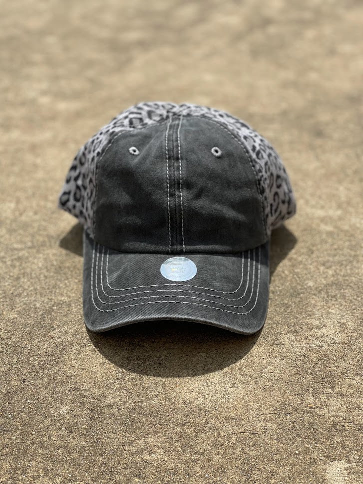 Crisscross Ponytail Gray Leopard Back 027 Cap